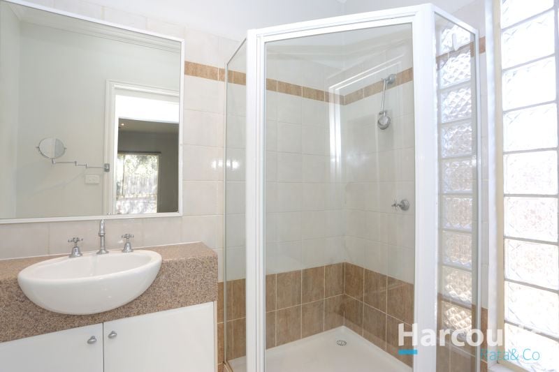 2/43 Banff Street, Reservoir
