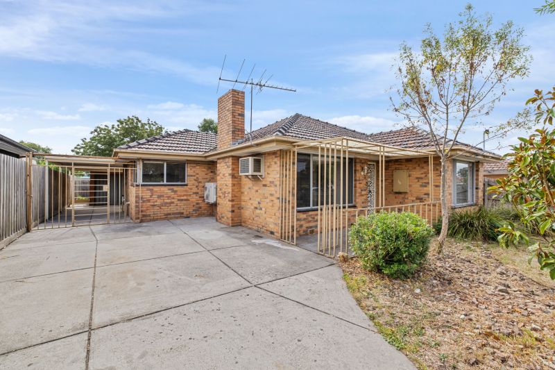 36 Bates Avenue, Thomastown