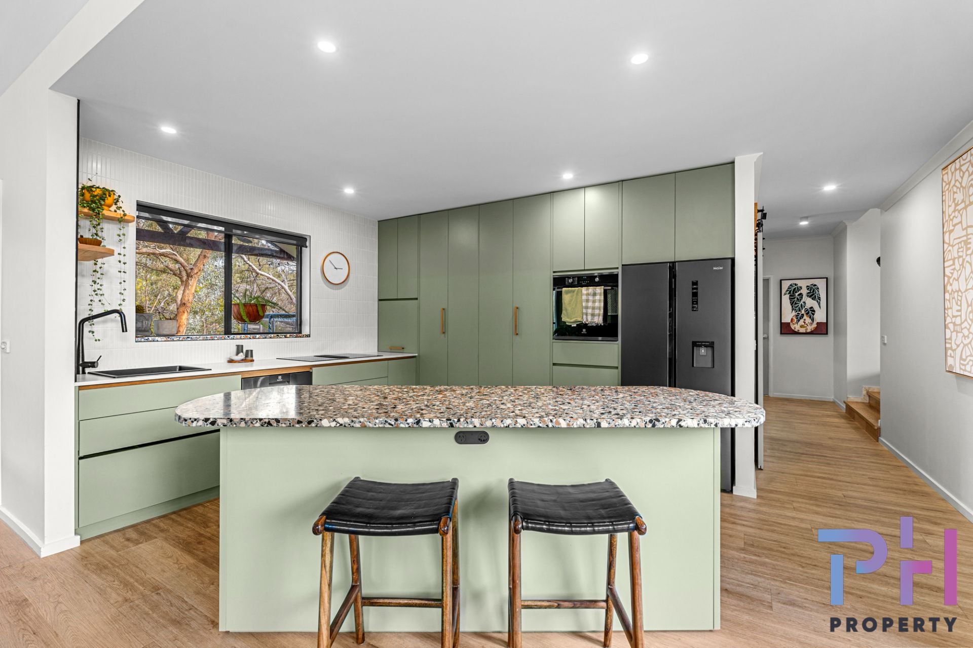 11 Benjamin Court SPRING GULLY VIC, Spring Gully - Thumbnail 2