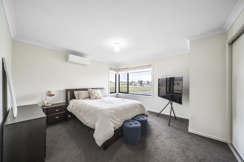 24 Serenity Way, South Morang