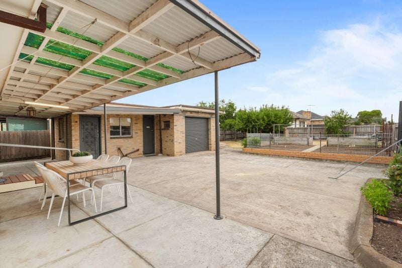 74 Heyington Avenue, Thomastown