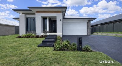 Lochinvar, 5 Simmental Street