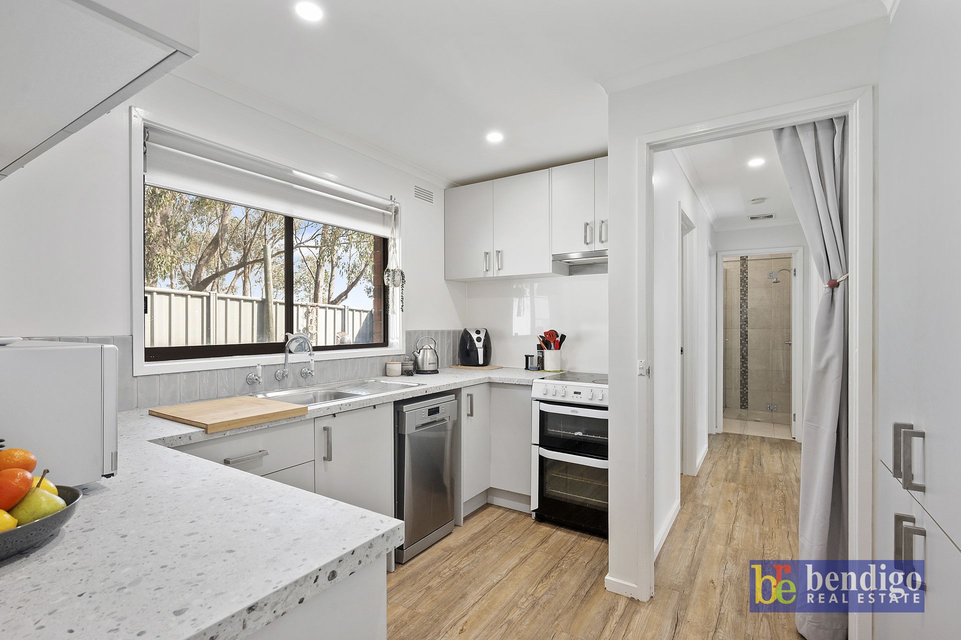 2/112 Murphy Street East Bendigo VIC, Bendigo - Thumbnail 3