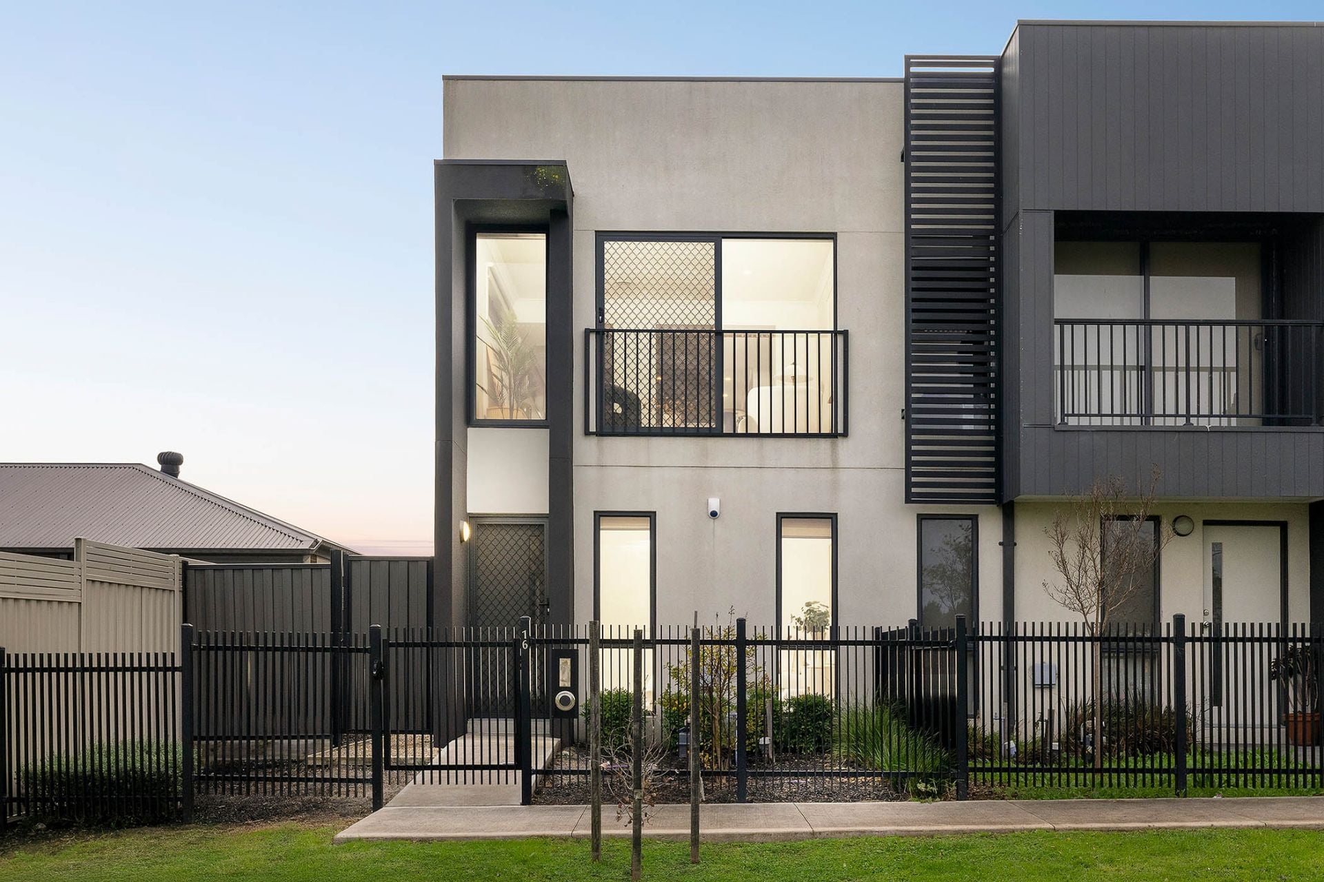 16 Cobalt Walk, Craigieburn, Craigieburn - Image 1