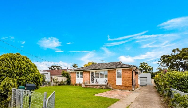 14 Saipan Avenue, Lethbridge Park