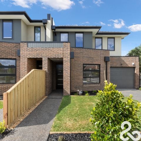 Executive Residence in premium locale