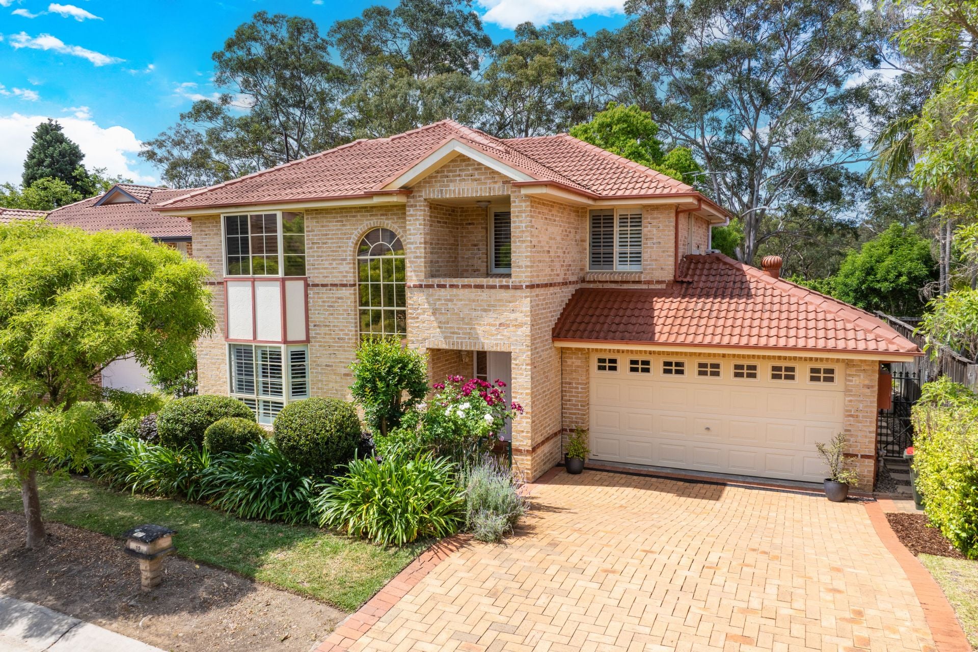 12 Longley Place, Castle Hill, Castle Hill - Thumbnail 3