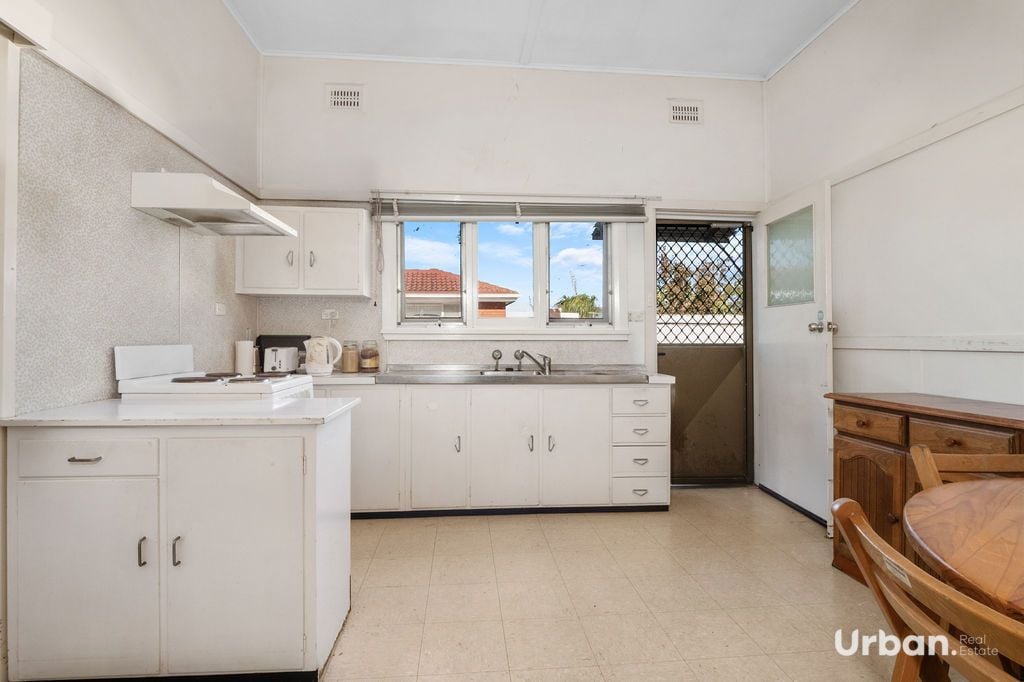 South Windsor 35 Campbell Street