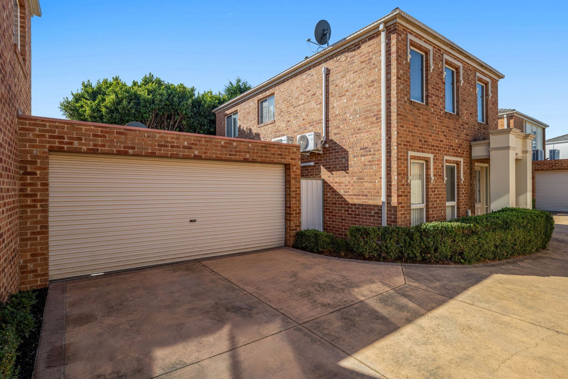 Stylish, Fully Renovated Street-Front Townhome in Prime Lifestyle Location
