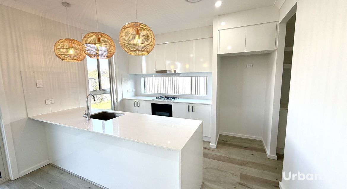 Austral 16 Dew Street