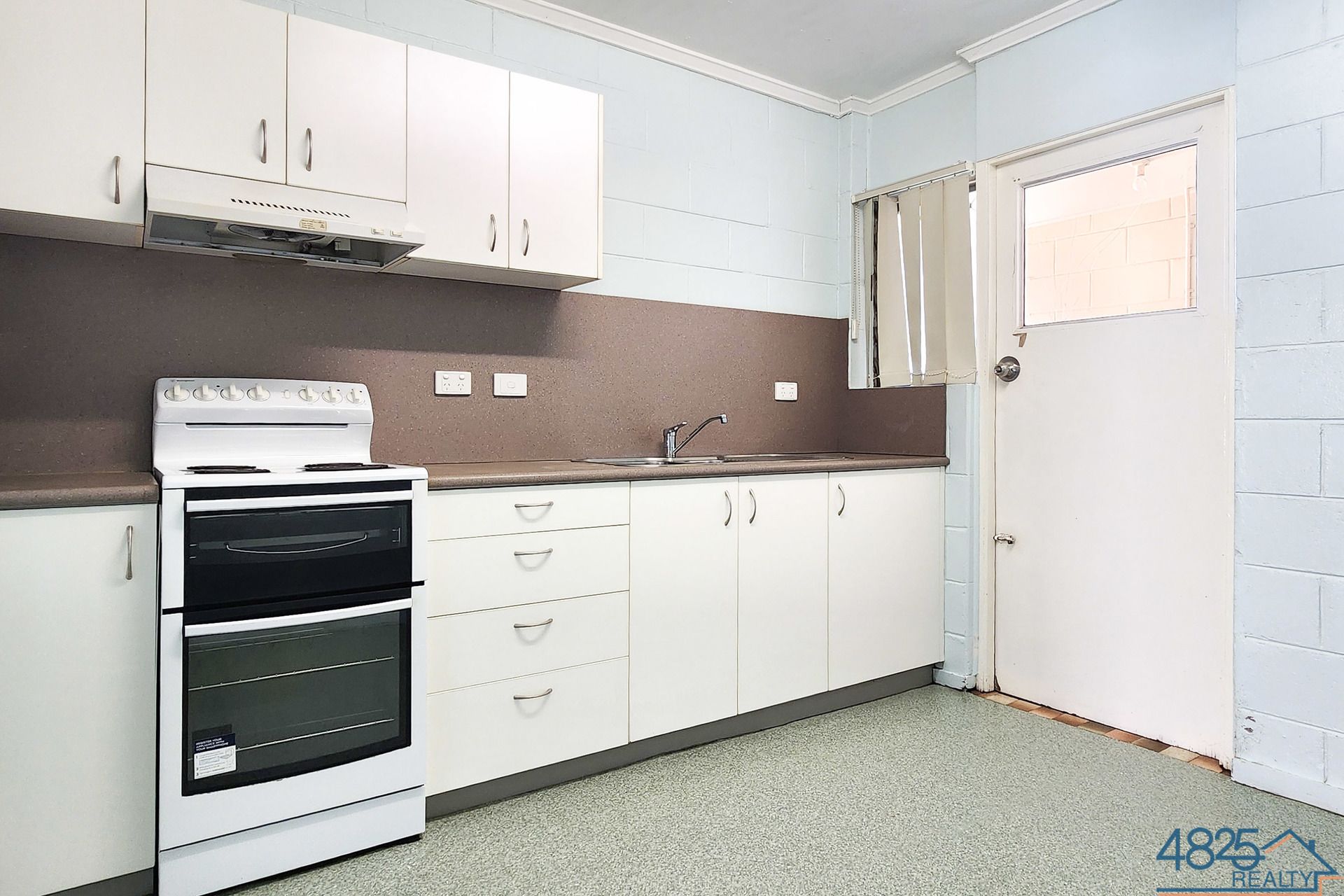 19 Duchess Road Mount Isa QLD, Mount Isa City - Thumbnail 5
