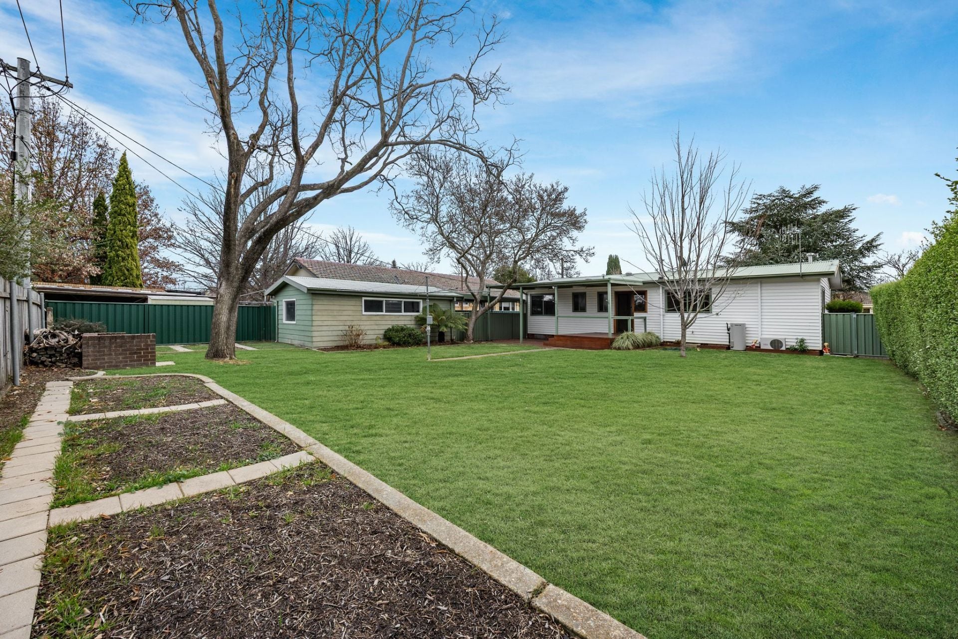 4 Lucas Place, Downer