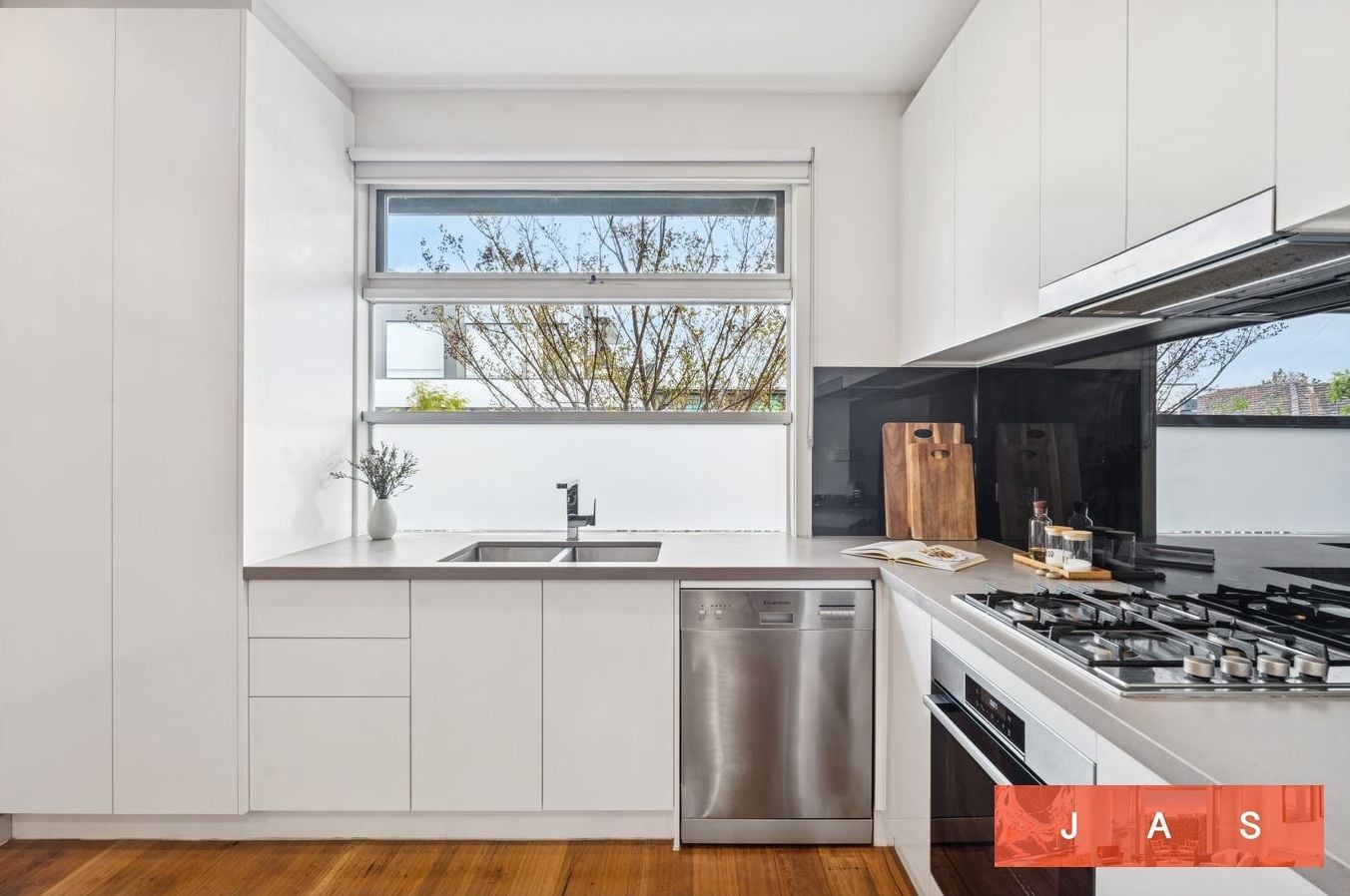 1B Loch Street Yarraville VIC, Yarraville - Thumbnail 3