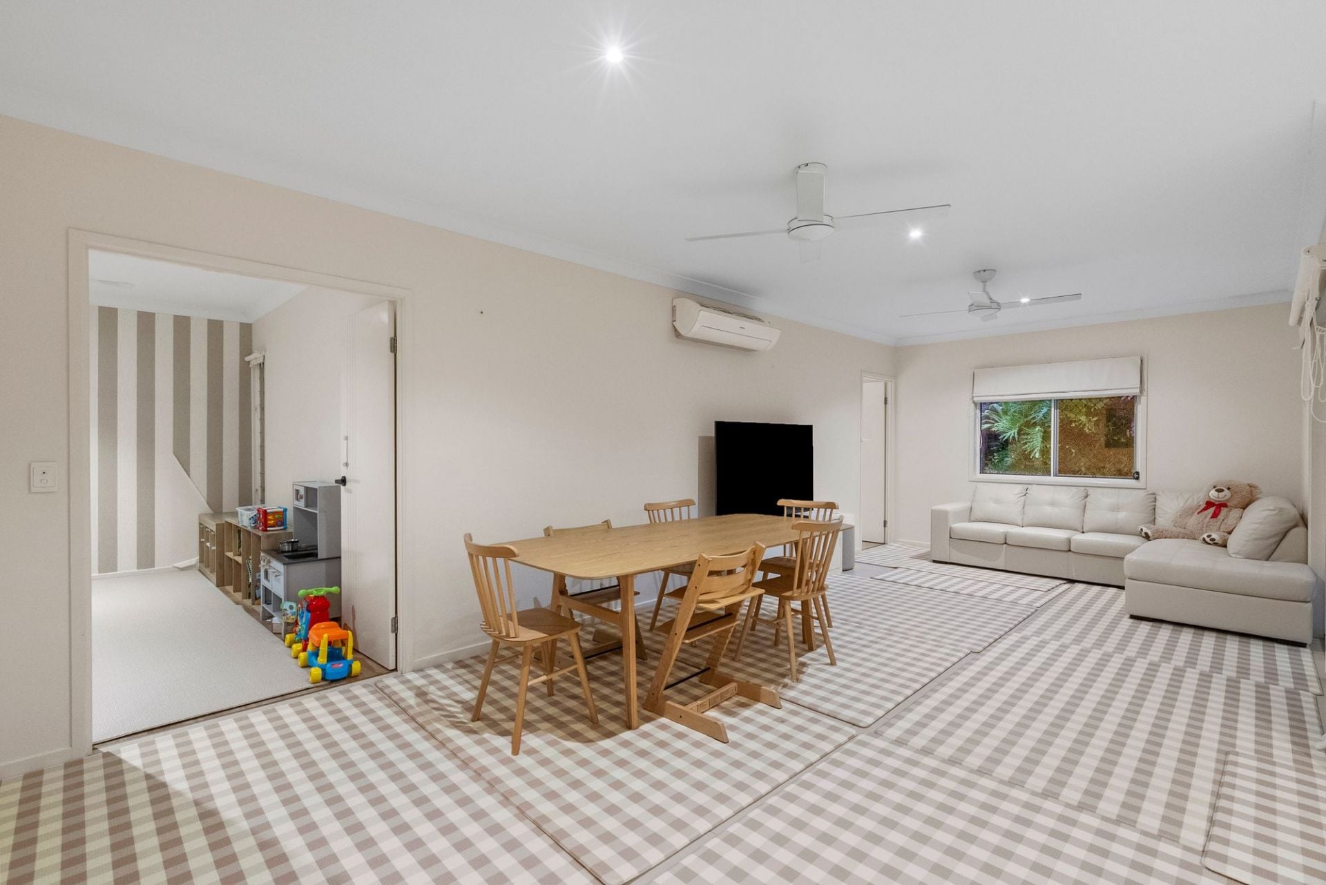 25 Manhattan Crescent North Lakes QLD, North Lakes - Thumbnail 4