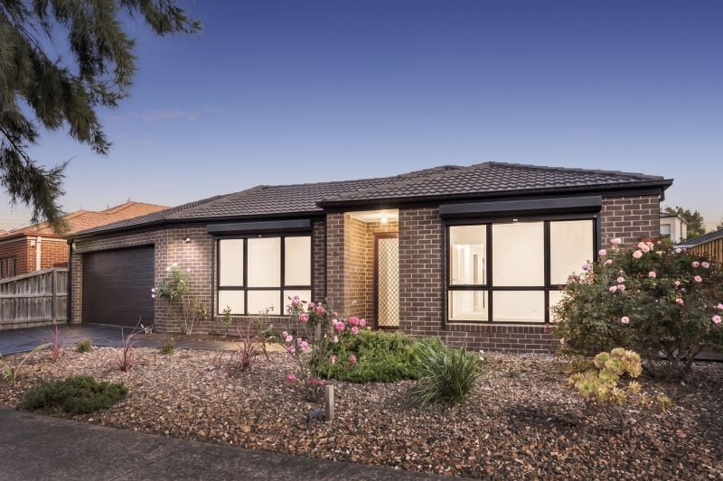 8 Kumara Circuit, South Morang