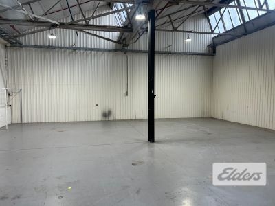 FUNCTIONAL OFFICE/WAREHOUSE/SHOWROOM IN SALISBURY!