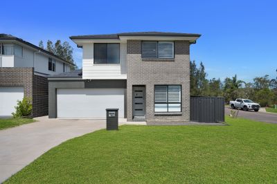 Hamlyn Terrace 1 Eleanor Close