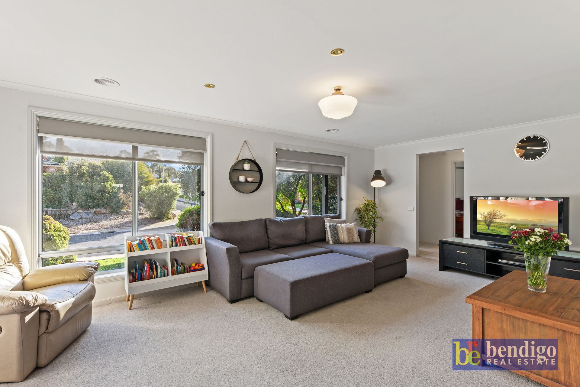 10a Bluegum Drive Strathdale VIC, Strathdale - Thumbnail 2