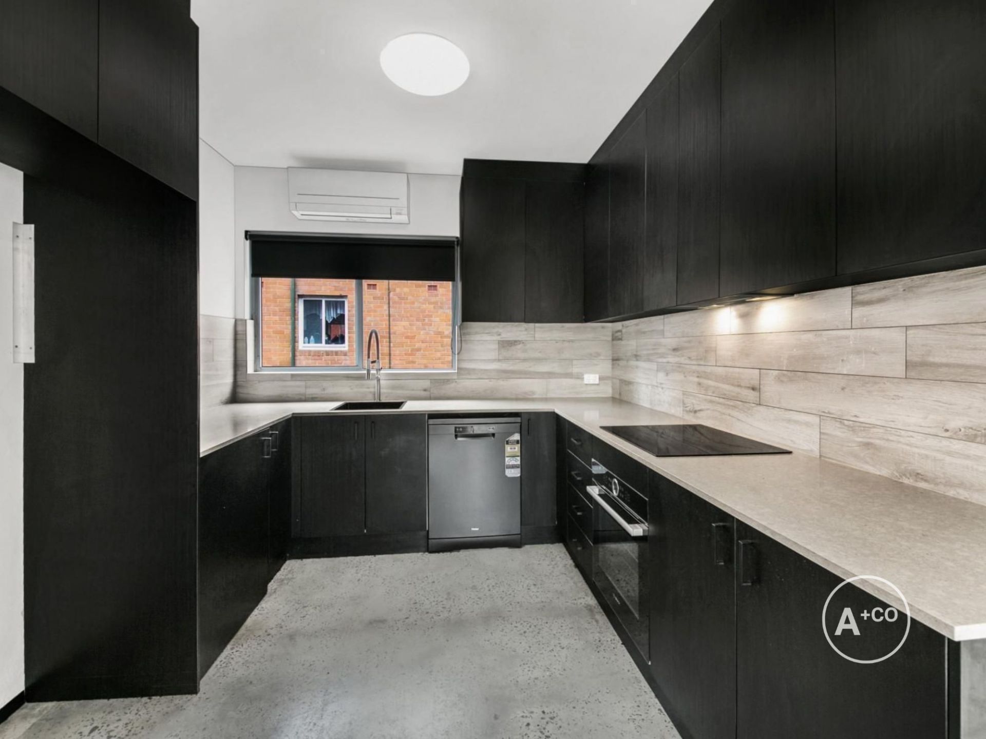 4/5 Brittain Crescent, Hillsdale, Hillsdale - Thumbnail 3