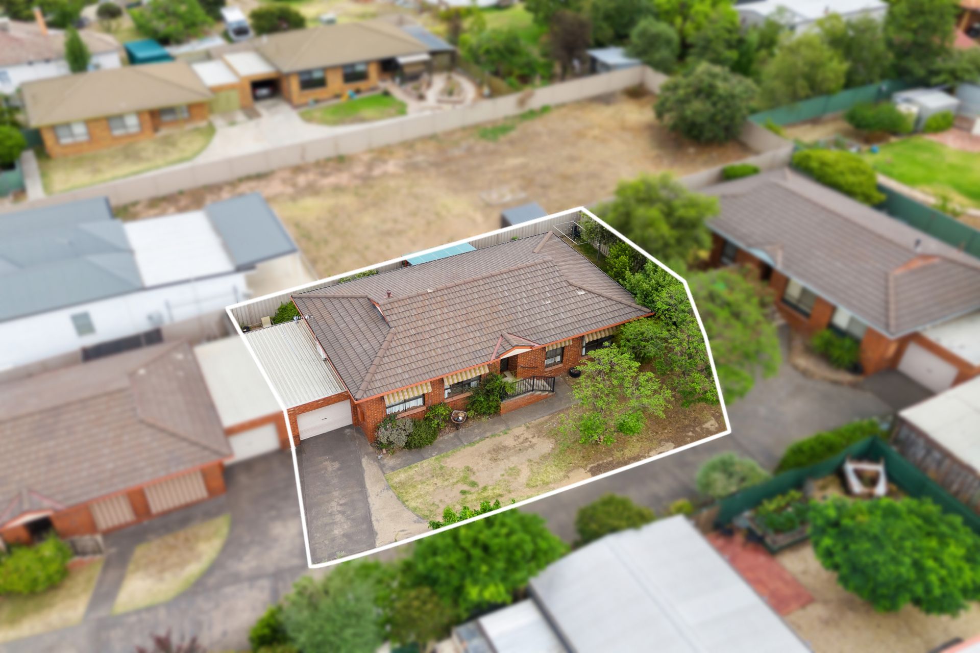 2/19 Buckley Street, Long Gully, Long Gully, Long Gully - Thumbnail 3