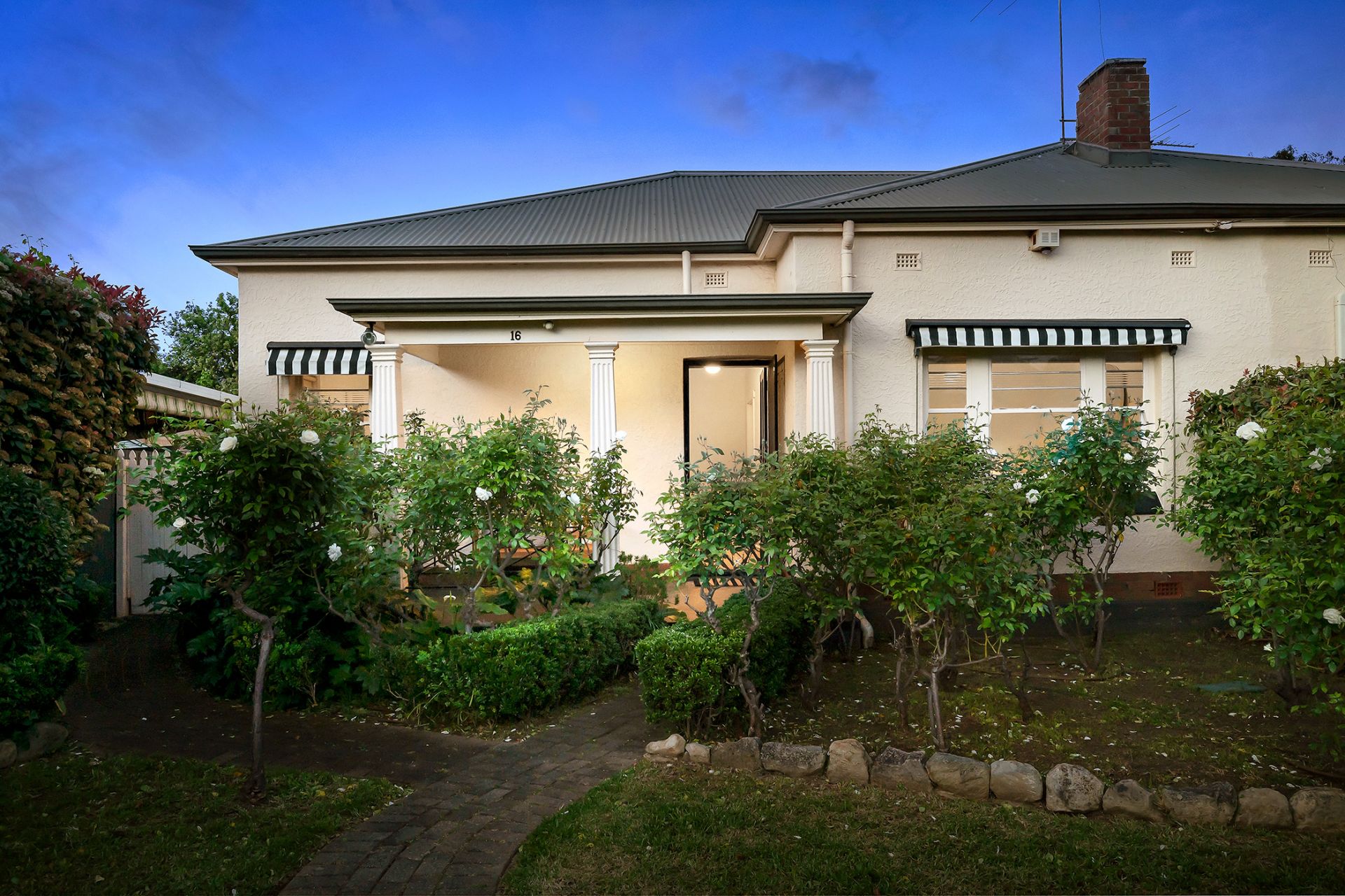 2/16 St Anns Place, Parkside, Parkside - Thumbnail 2