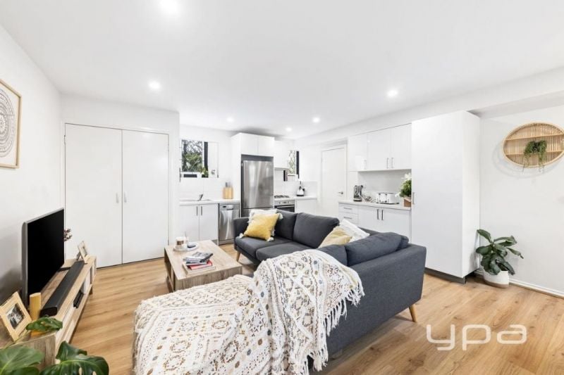 2/24 Coghill Street Westmeadows VIC, Westmeadows - Thumbnail 2