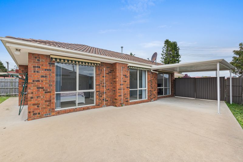 11 Woolnough Drive, Mill Park