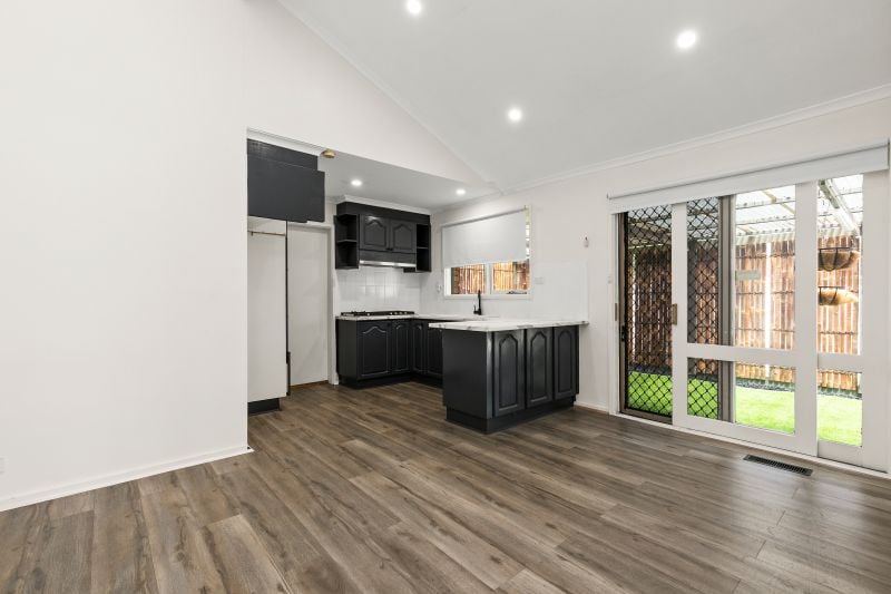 9 Devlin Court, Mill Park