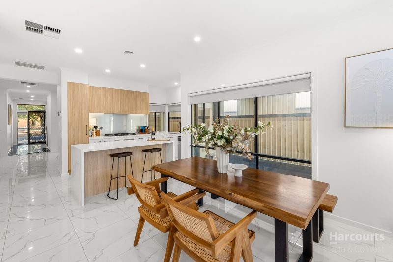 5 Kings Domain, Caroline Springs