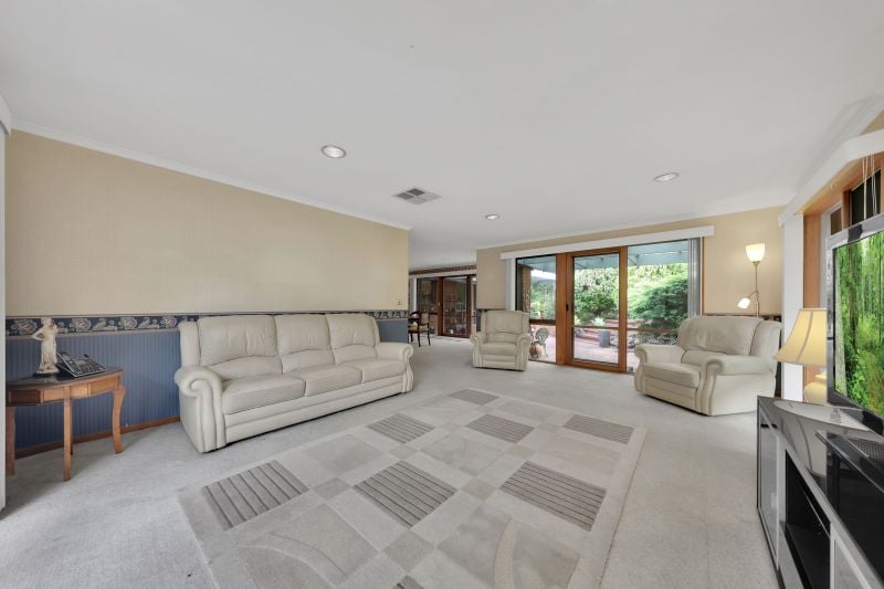 179 St Helena Road, Greensborough