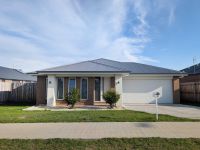 38 Hudson Crescent, Lucknow VIC