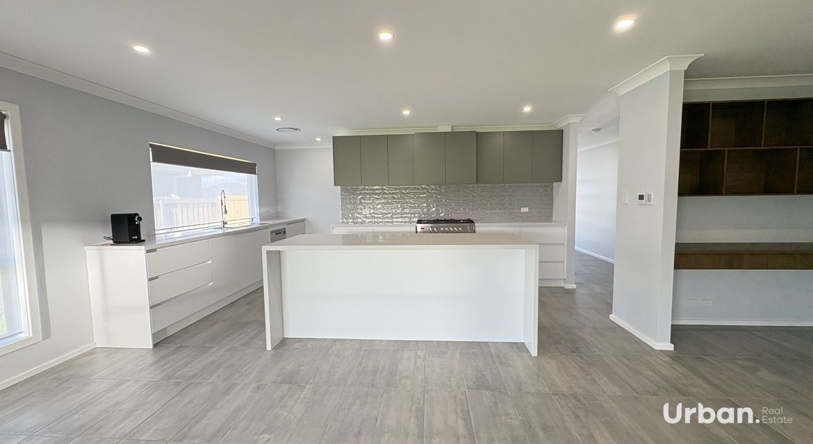 Lochinvar 7 Caputar Way