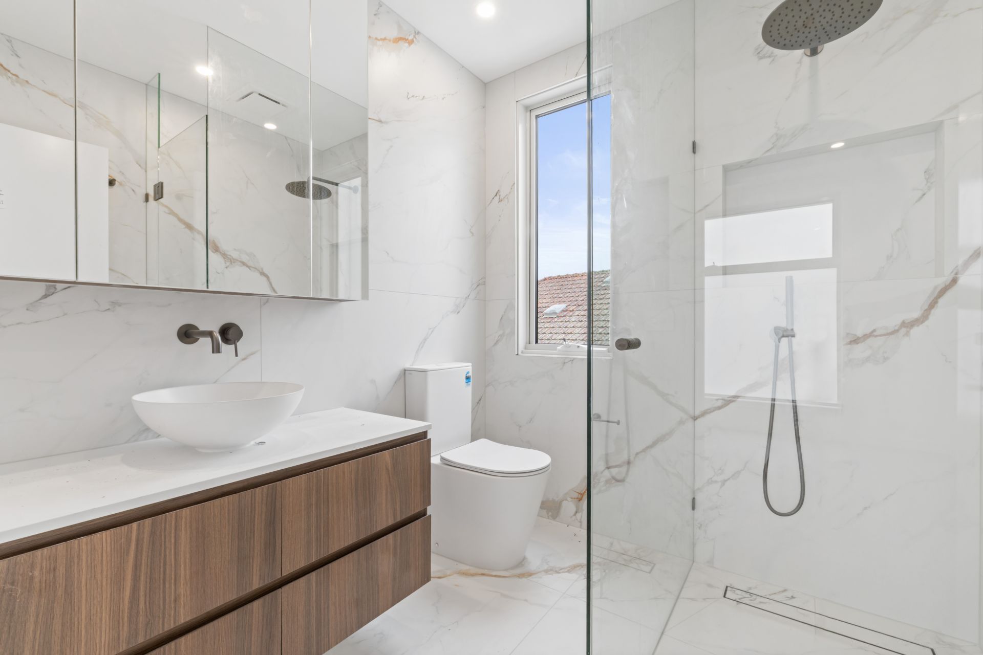 Simply Stunning Three-Bedroom Townhouse