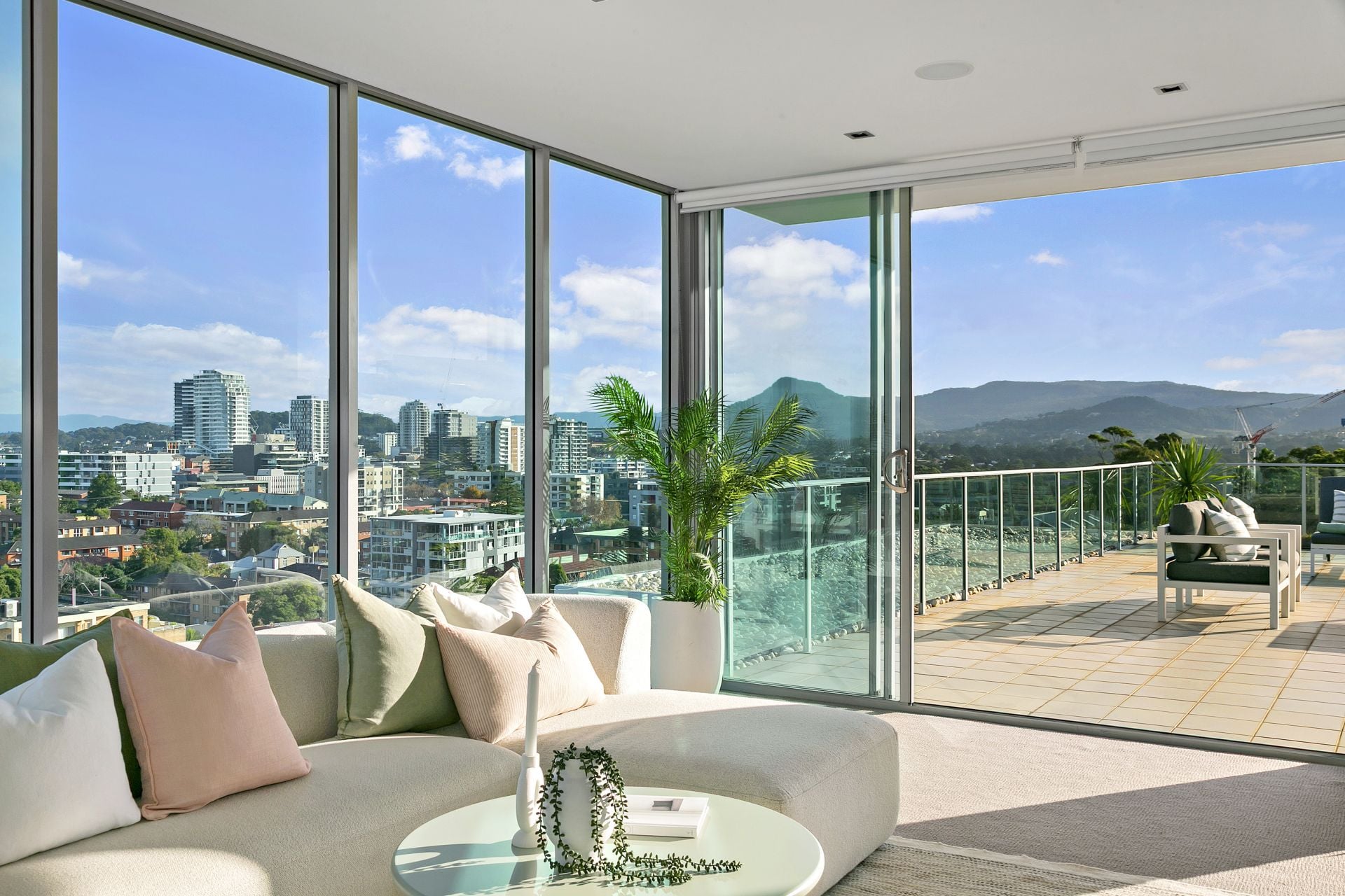 24/19-21 Gipps Street, Wollongong, Wollongong - Image 1