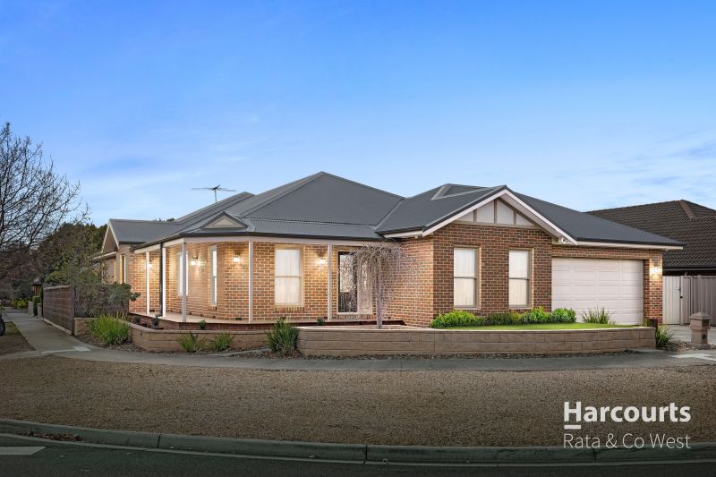 16 Lindley Avenue, Caroline Springs