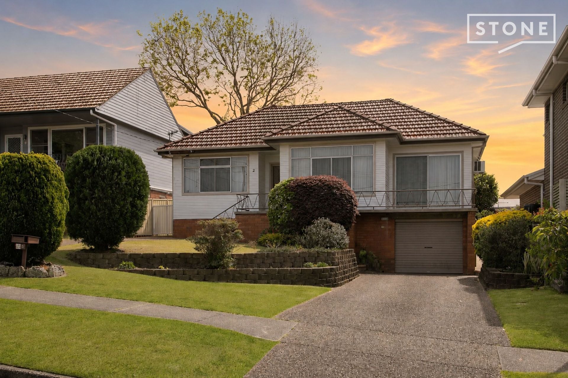 2 Rodway Parade, Kotara