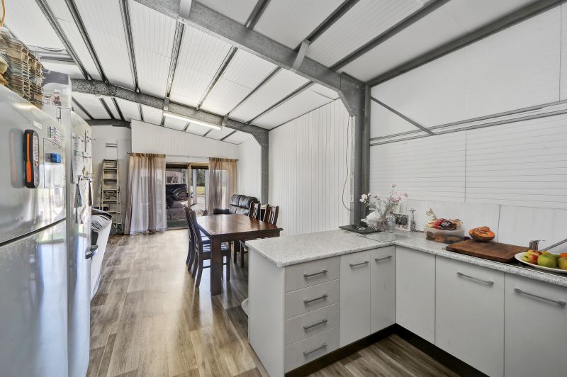 1542 Buxton Road, Buxton, Buxton - Thumbnail 8