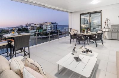 Stunning Penthouse Position Overlooking Harbour