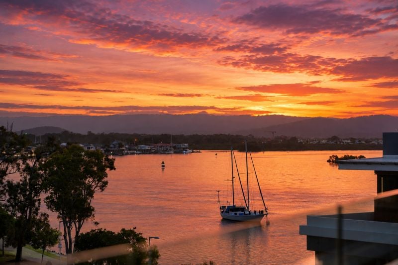 2401/1 Marina Promenade, Paradise Point - Thumbnail 4
