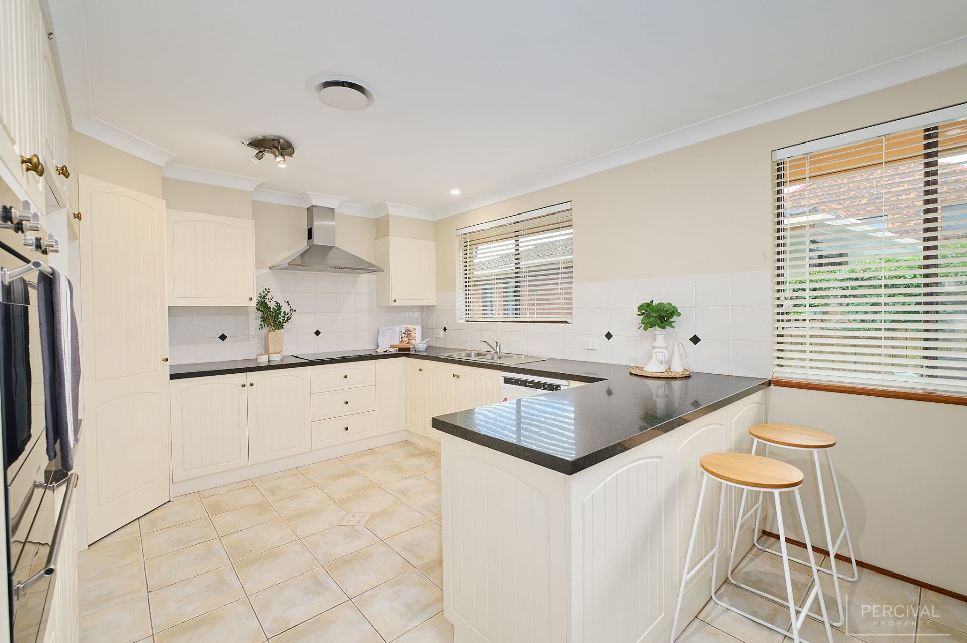 11 Parklands Avenue Port Macquarie NSW, Port Macquarie - Thumbnail 7