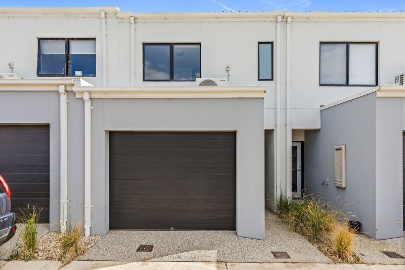 12 Sunnyhill Walk, Wollert