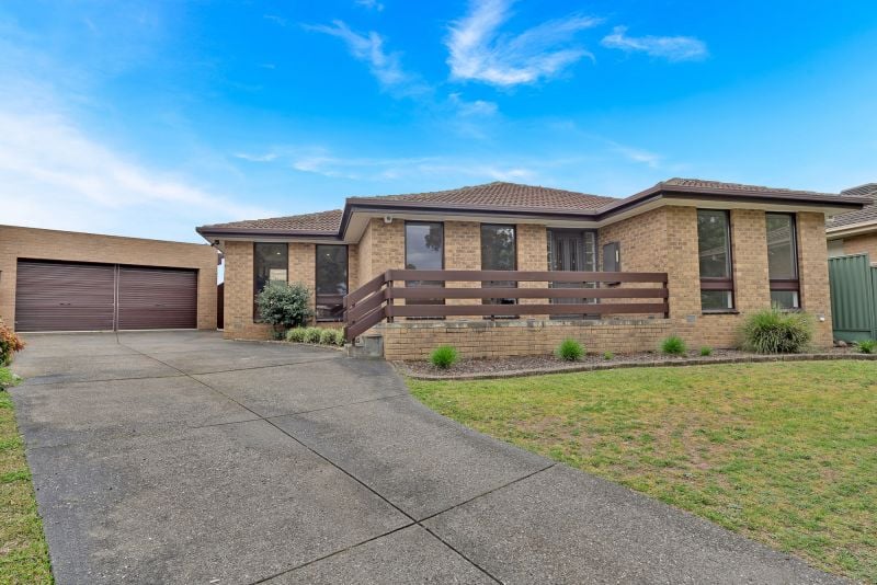 4 Vain Close, Mill Park
