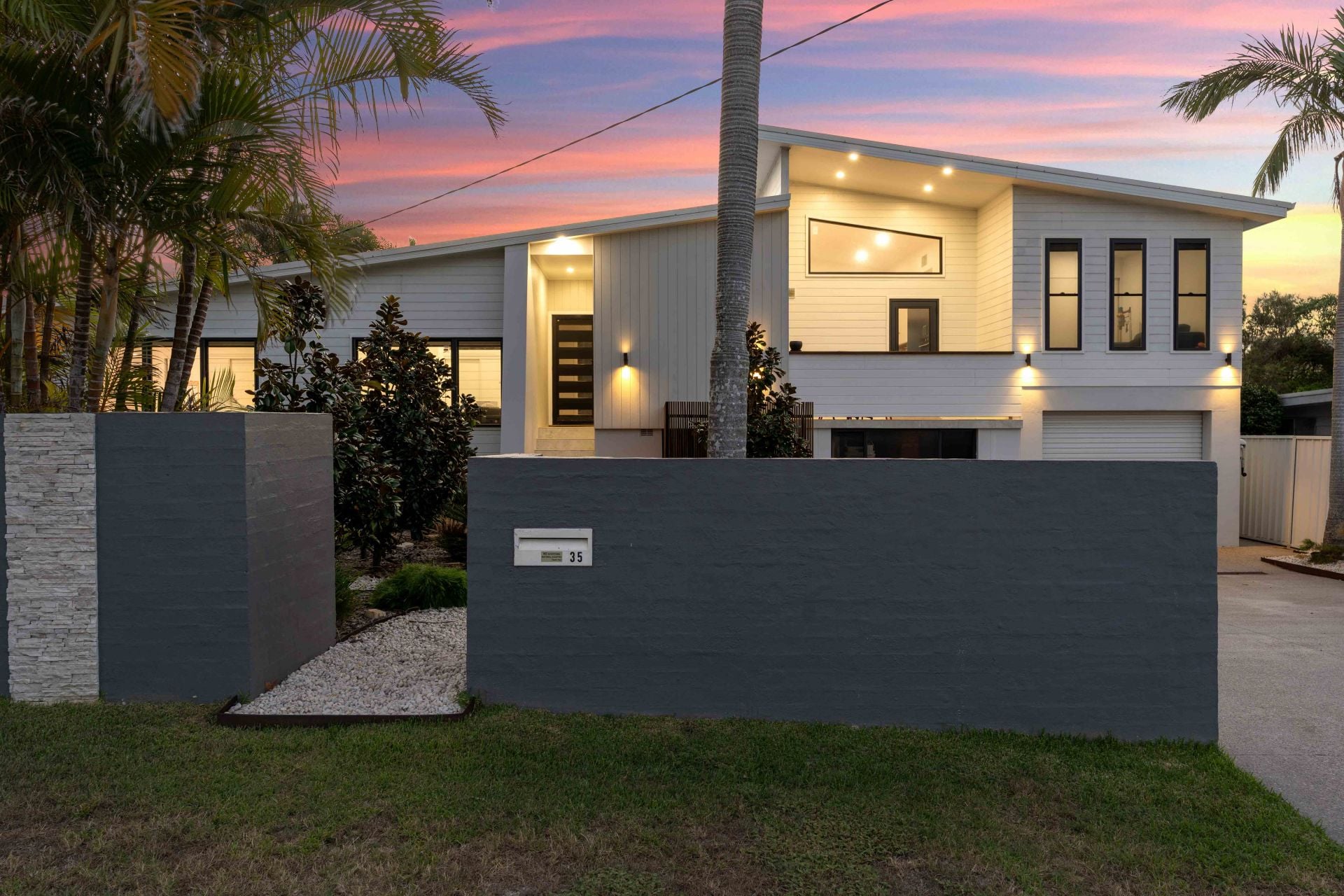 35 Pacific Street, Caves Beach - Thumbnail 3