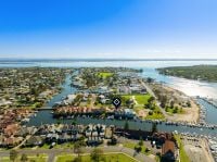 2/7 King Street, Paynesville VIC