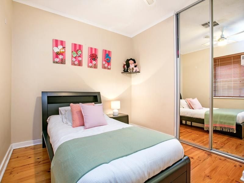 8 Angley Avenue, Findon SA 5023