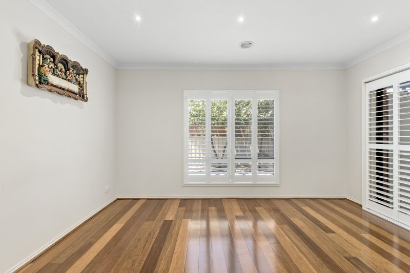 8 Redding Rise, Epping