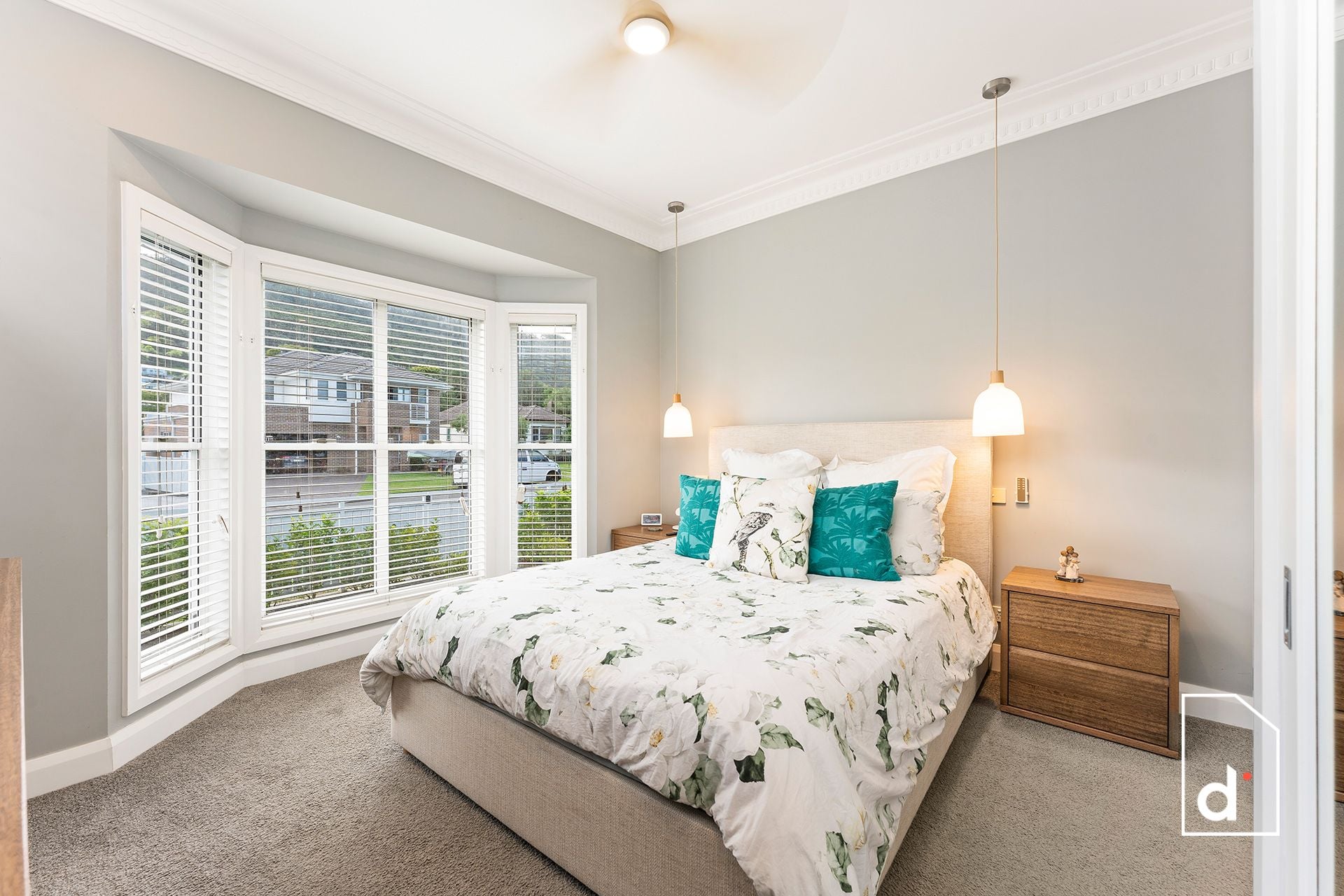 11 Bloomfield Avenue, Corrimal NSW