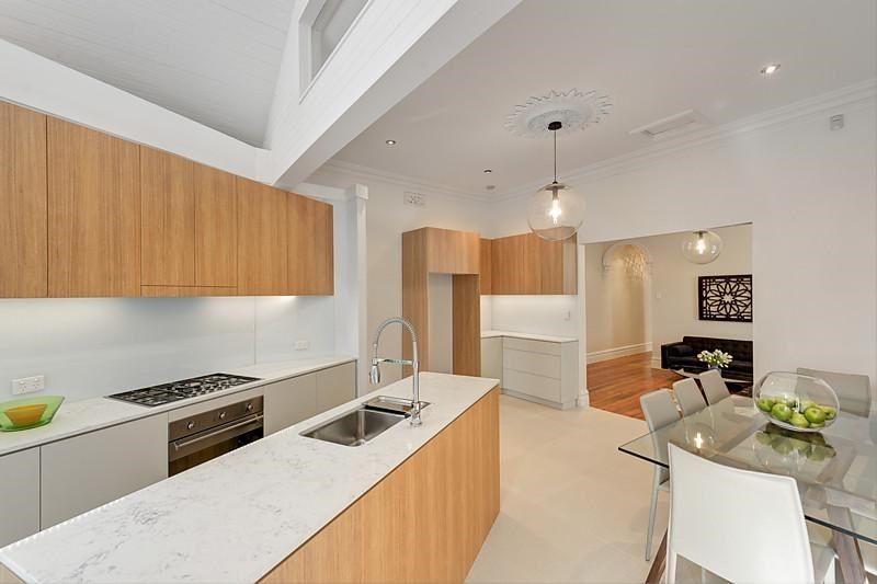 106 Surrey Road North, South Yarra - Thumbnail 4