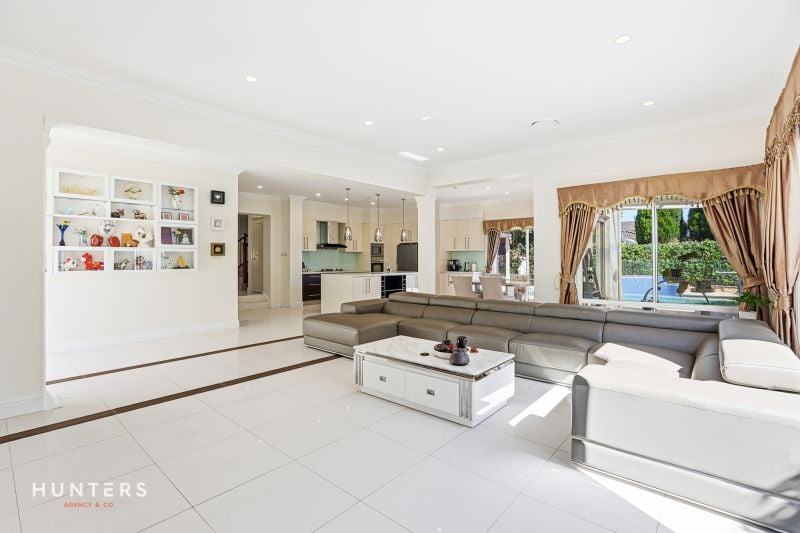 111 Chepstow Drive, Castle Hill