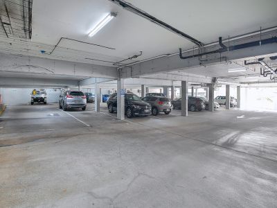 GROUND FLOOR OFFICE/RETAIL OPPORTUNITY!